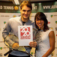 Roger Federer insieme alla campionessa del mondo Nicol David in supporto allo Squash alle Olimpiadi